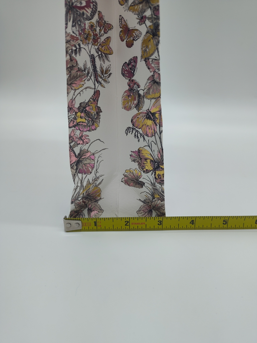 DIOR Butterfly Floral Around The World Gift Bag Gold Star Charm Ribbon PRISTINE - Picture 8 of 10